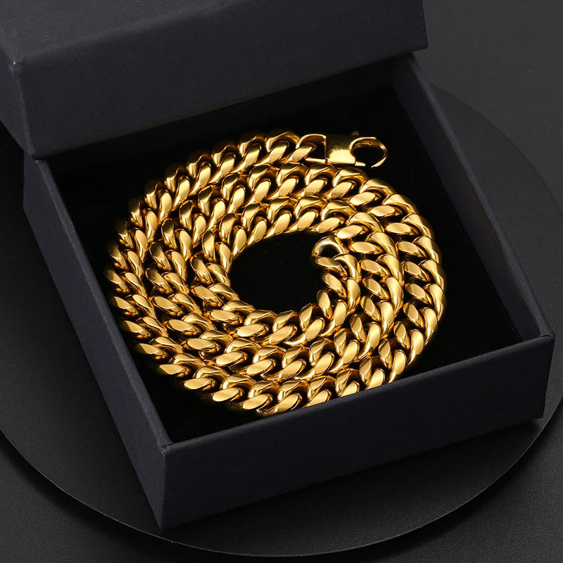 Classic Cuban Link Chain – The Everyday Essential.